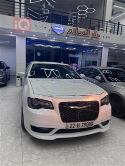 کرایسلەر 300